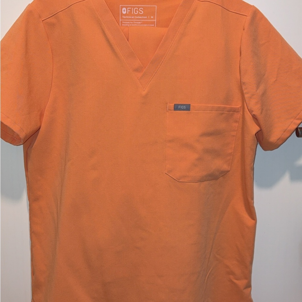 Figs womens Orange top and bottoms